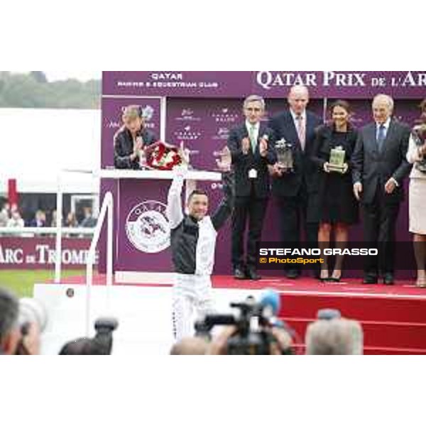 Frankie Dettori and Golden Horn winners of the 94° Qatar Prix de l\'Arc de Triomphe Paris,4th october 2015 ph.Stefano Grasso
