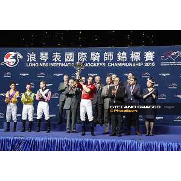 Longines Hong Kong Jockeys Championship Hugh Bowman wins the Longines Hong Kong Jockeys Championship Hong Kong - Happy Valley racecourse,7th dec.2016 ph.Stefano Grasso/Longines