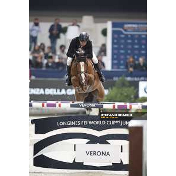 Jumping Verona - Fieracavalli 2017 - LONGINES FEI World Cup presented by BMW - John Whitaker on Comme il Faut Verona, 28th October 2017 Ph.Stefano Grasso/Jumping Verona