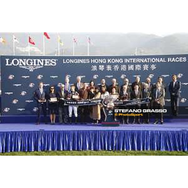 LHKIR - Longines Hong Kong Mile - K C Leung on Beauty Generation wins race 7 Hong Kong,10th dec. 2017 Ph.Stefano Grasso/Longines