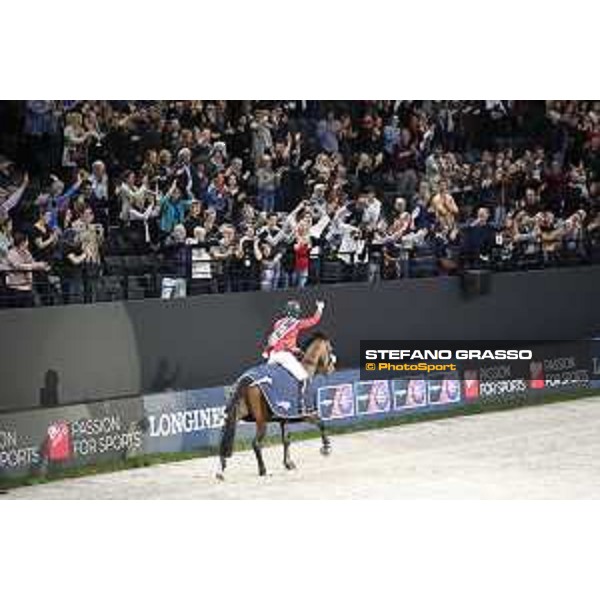 Bezzie Madden on Breitling LS wins the Longines FEI World Cup Jumping Final Paris Bercy 15th April 2018 Ph.Stefano Grasso