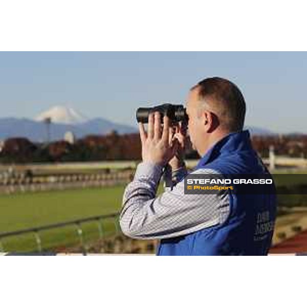 The 38th Japan Cup in association with Longines - Morning track works - Thundering Blue trainer David Menuisier Tokyo - Fuchu racecourse 23rd nov. 2018
