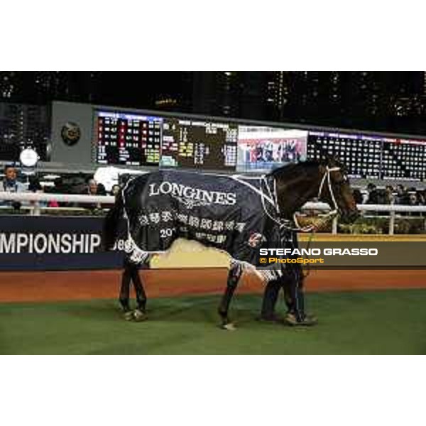 Longines International Jockeys\' Championship - 1st Leg - Ryan Moore (IRL) on Flying Genius - Hong Kong, Happy Valley Racecourse - 4 December 2019 - ph.Stefano Grasso/Longines