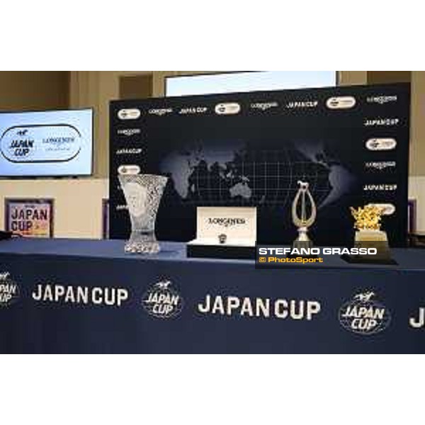 Japan Cup of Tokyo - - Tokyo, Fuchu Racecourse - 23 November 2023 - ph.Stefano Grasso/Longines Longines watch and trophies