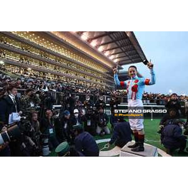 Japan Cup of Tokyo - - Tokyo, Fuchu Racecourse - 26 November 2023 - ph.Stefano Grasso/Longines Tokyo - Fuchu racecourse - Christophe Lemaire on Equinox wins the 43rd Japan Cup
